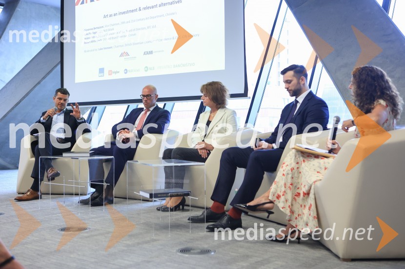 Čaj z razlogom: Razprava o aktualnih trendih na področju naložb