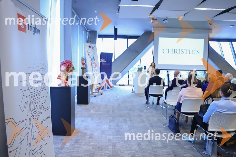 Čaj z razlogom: Razprava o aktualnih trendih na področju naložb