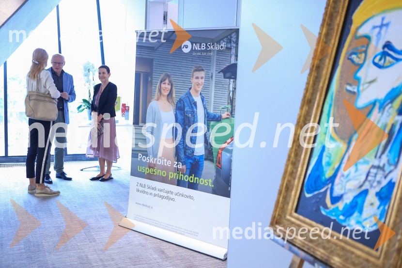 Čaj z razlogom: Razprava o aktualnih trendih na področju naložb