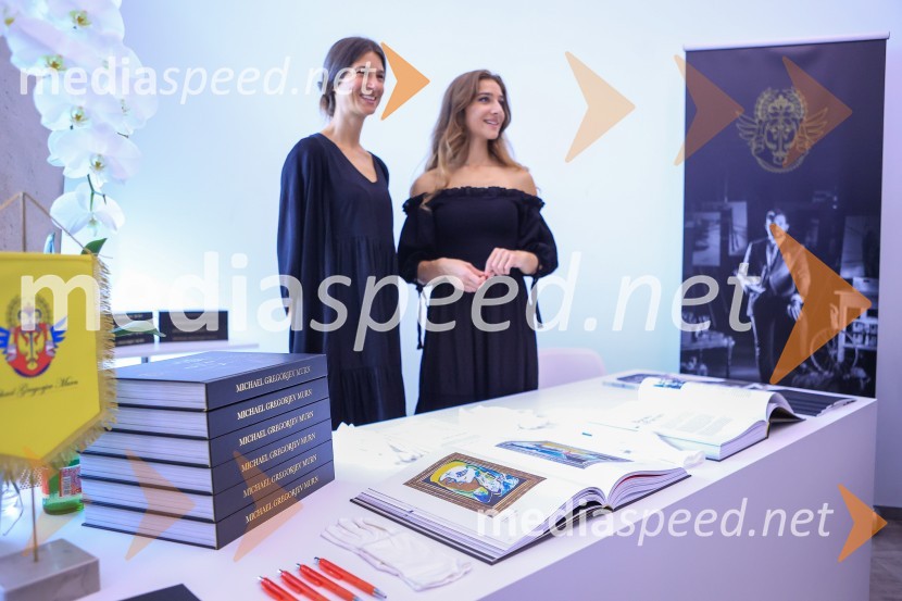 Čaj z razlogom: Razprava o aktualnih trendih na področju naložb