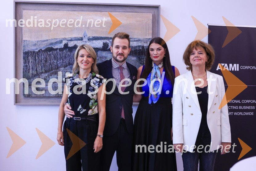 Čaj z razlogom: Razprava o aktualnih trendih na področju naložb