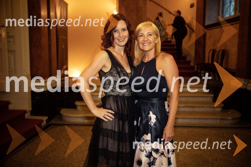  Sara  Bergman Recek, zobozdravnica, paradontologinja;  ... Obrazi življenja, otvoritveni koncert nove sezone v SNG Opera in balet Ljubljana