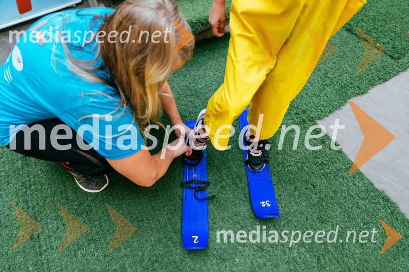 Smučarski skoki na MINI PLANICI v Citycentru Celje