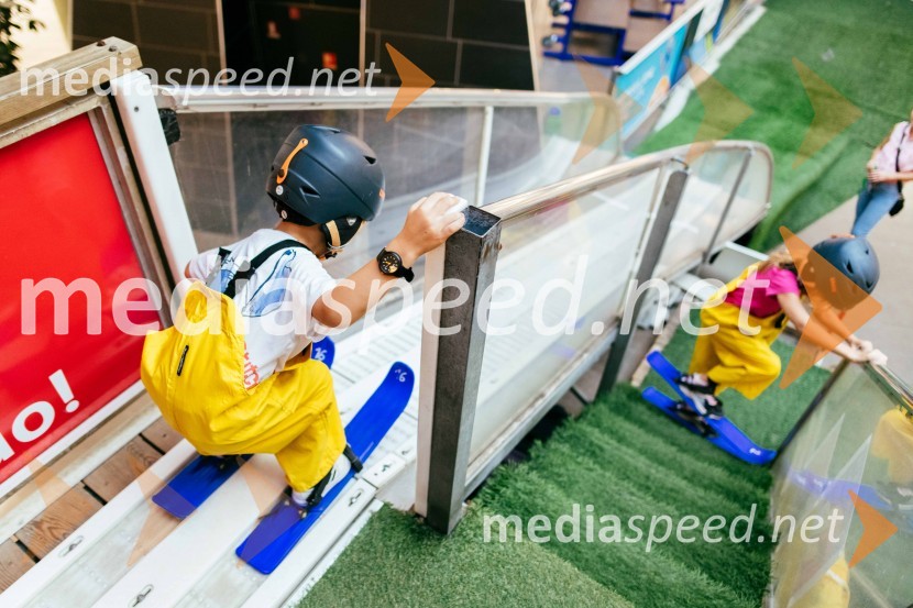 Smučarski skoki na MINI PLANICI v Citycentru Celje