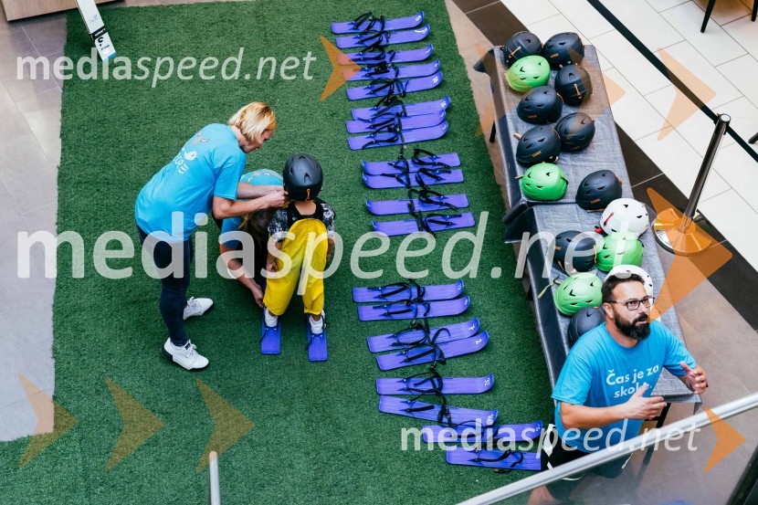 Smučarski skoki na MINI PLANICI v Citycentru Celje