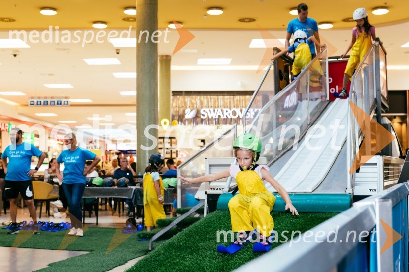 Smučarski skoki na MINI PLANICI v Citycentru Celje