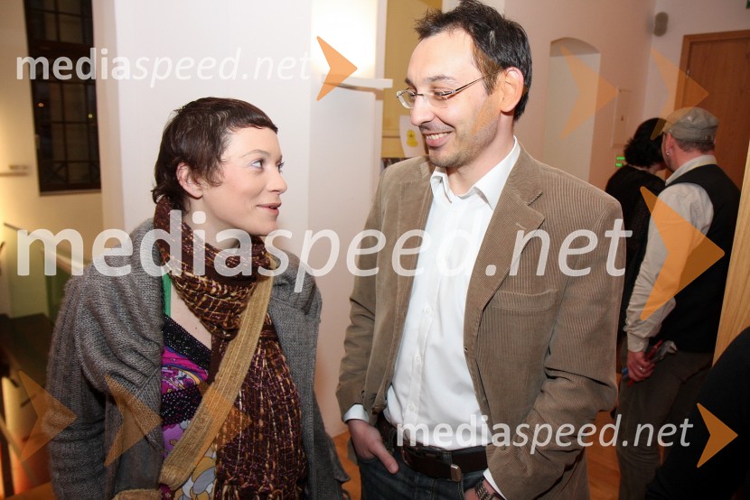 Simona Kopinšek, novinarka, in Tadej Toš, igralecMama ni ena sama, premiera v Mestnem gledališču Ptuj