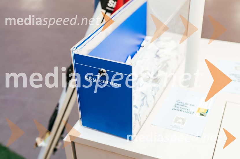 Smučarski skoki na MINI PLANICI v Citycentru Celje