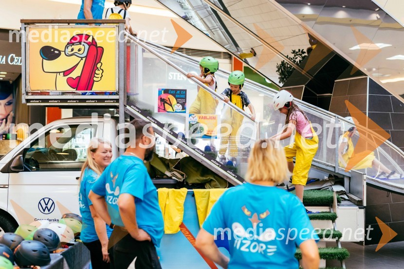 Smučarski skoki na MINI PLANICI v Citycentru Celje