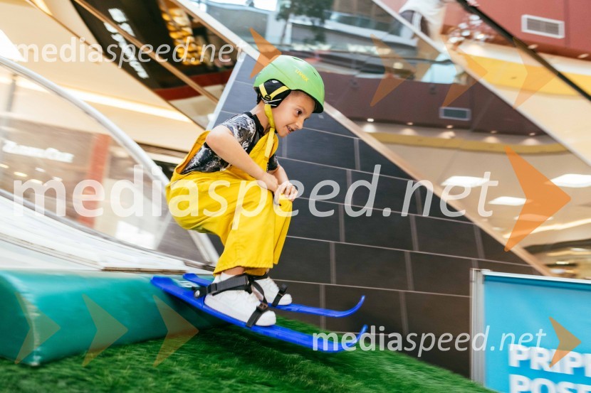 Smučarski skoki na MINI PLANICI v Citycentru Celje