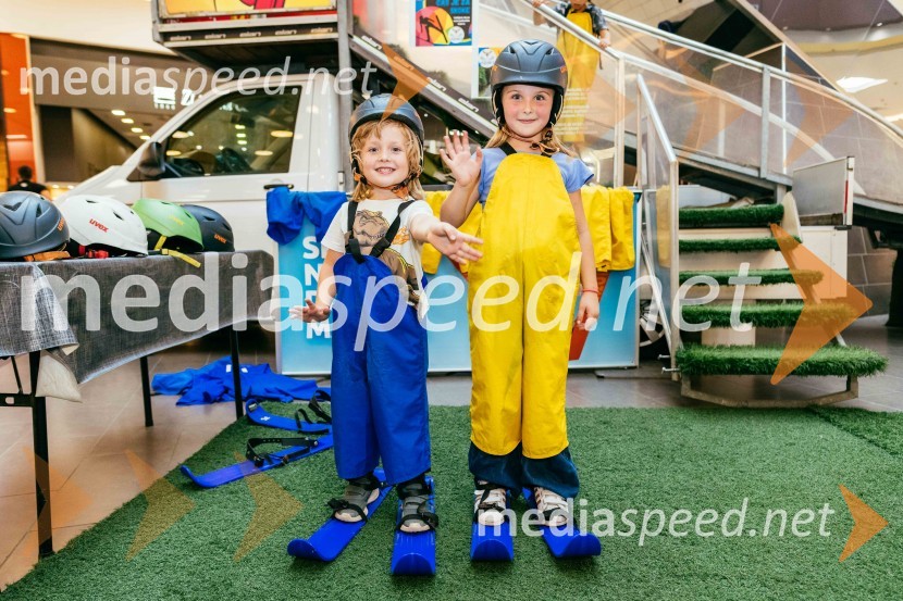 Smučarski skoki na MINI PLANICI v Citycentru Celje