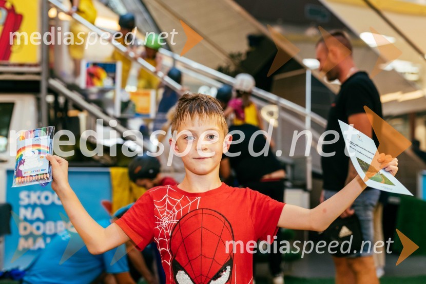 Smučarski skoki na MINI PLANICI v Citycentru Celje