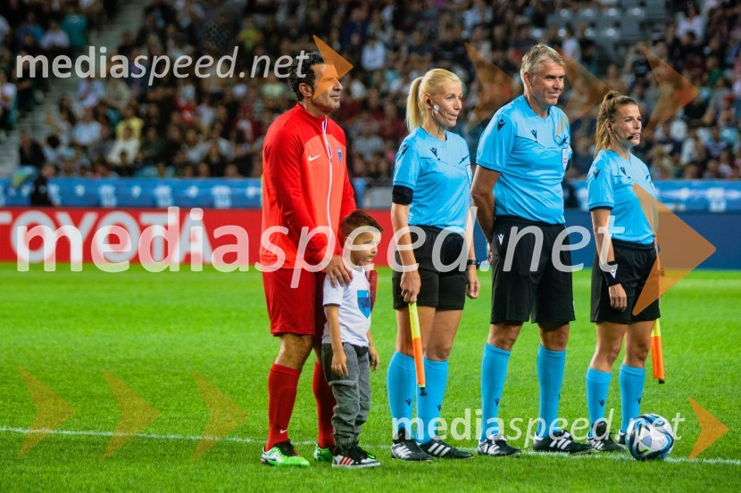 Dobrodelna tekma: Svetovne zvezde nogometa za žrtve poplav