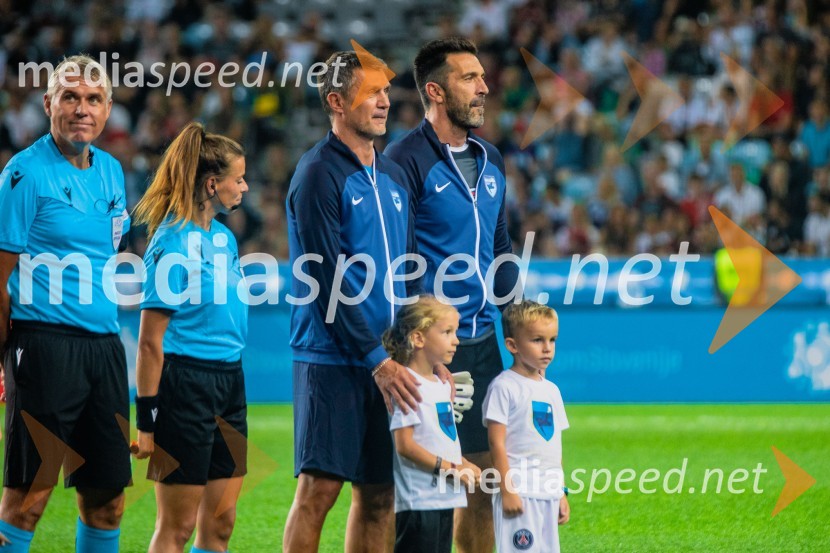 Dobrodelna tekma: Svetovne zvezde nogometa za žrtve poplav