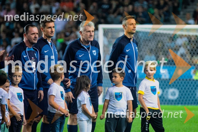 Dobrodelna tekma: Svetovne zvezde nogometa za žrtve poplav