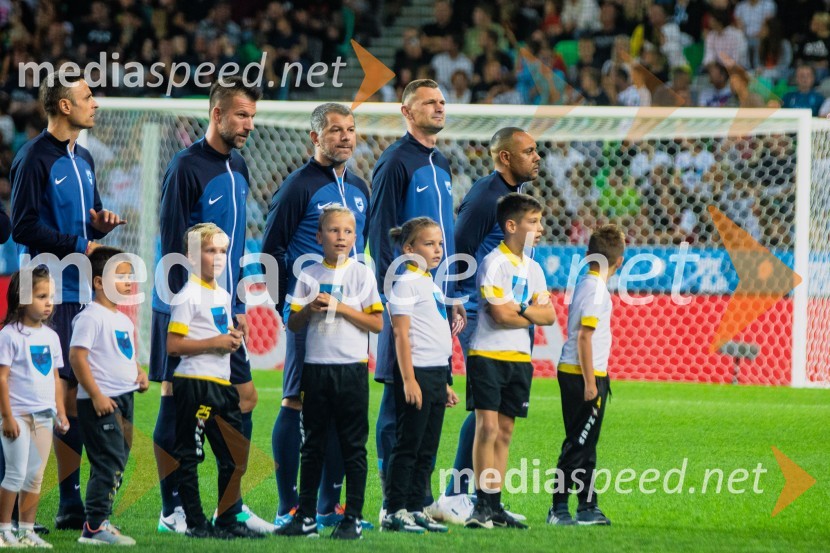 Dobrodelna tekma: Svetovne zvezde nogometa za žrtve poplav