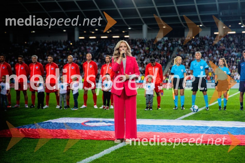 Dobrodelna tekma: Svetovne zvezde nogometa za žrtve poplav