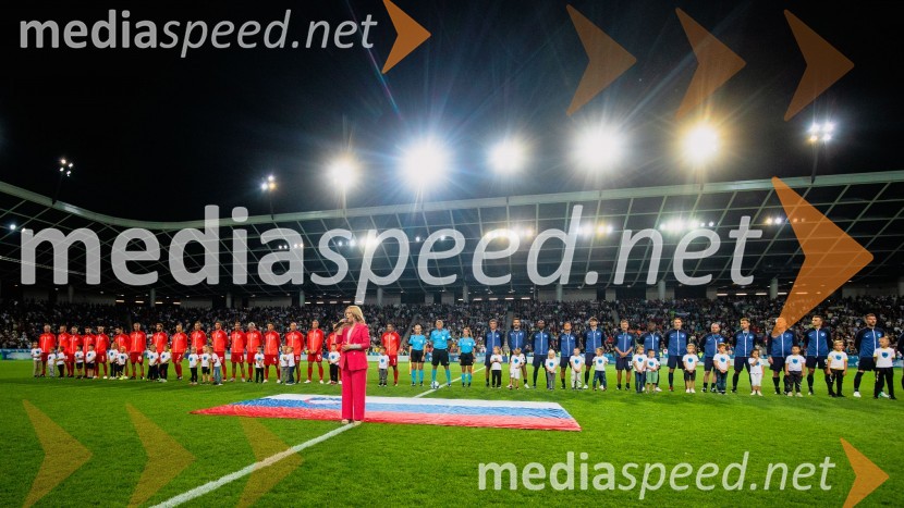 Dobrodelna tekma: Svetovne zvezde nogometa za žrtve poplav