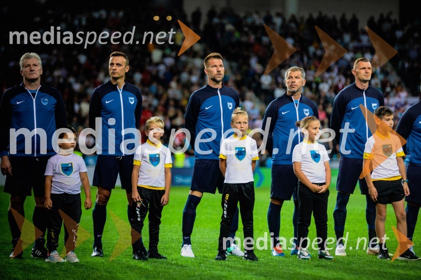 Dobrodelna tekma: Svetovne zvezde nogometa za žrtve poplav