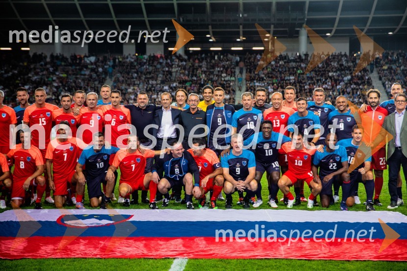 Dobrodelna tekma: Svetovne zvezde nogometa za žrtve poplav