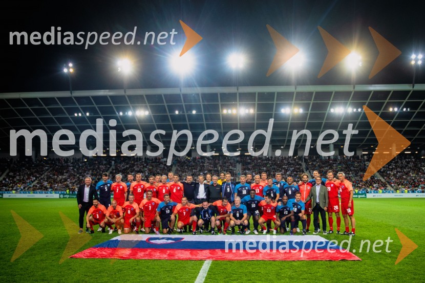 Dobrodelna tekma: Svetovne zvezde nogometa za žrtve poplav