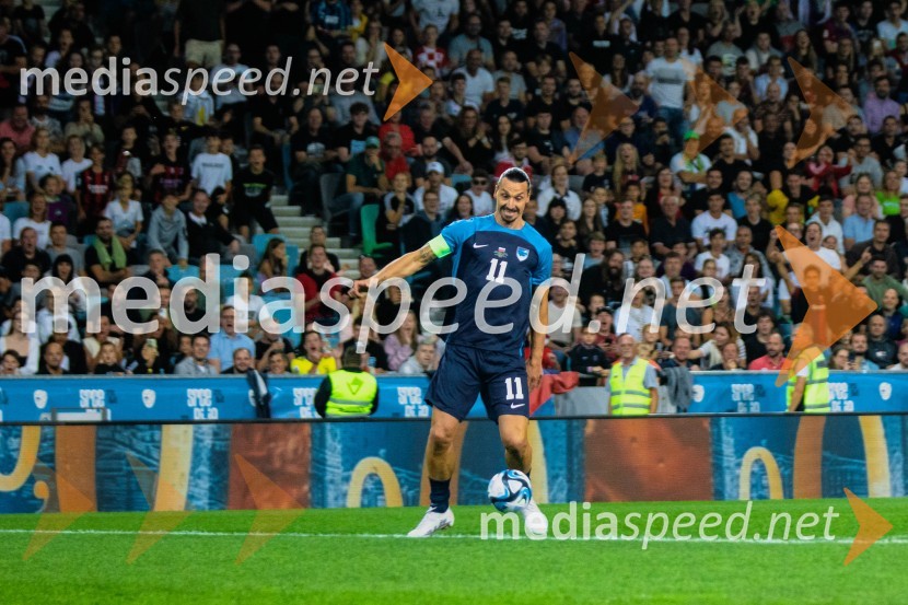 Dobrodelna tekma: Svetovne zvezde nogometa za žrtve poplav