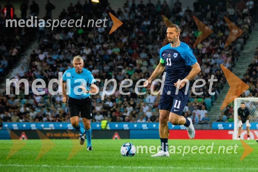 Dobrodelna tekma: Svetovne zvezde nogometa za žrtve poplav