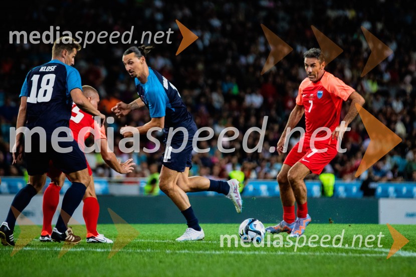 Dobrodelna tekma: Svetovne zvezde nogometa za žrtve poplav