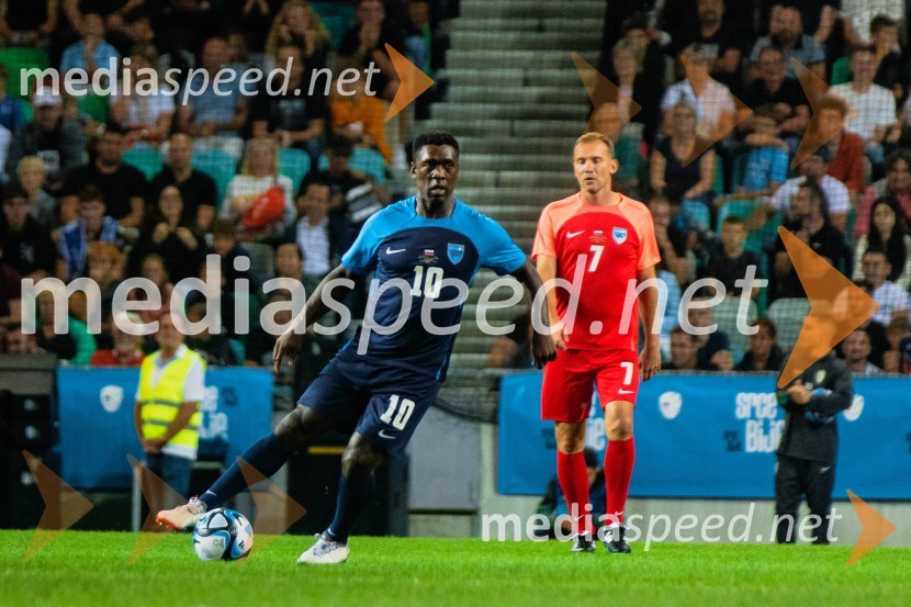 Dobrodelna tekma: Svetovne zvezde nogometa za žrtve poplav