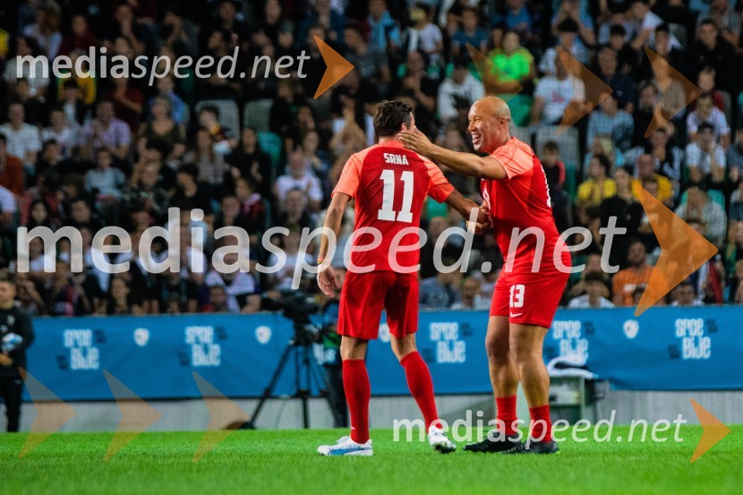 Dobrodelna tekma: Svetovne zvezde nogometa za žrtve poplav