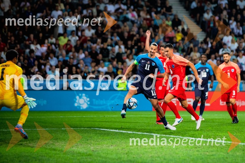 Dobrodelna tekma: Svetovne zvezde nogometa za žrtve poplav