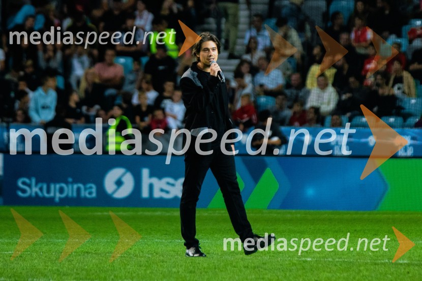 Dobrodelna tekma: Svetovne zvezde nogometa za žrtve poplav