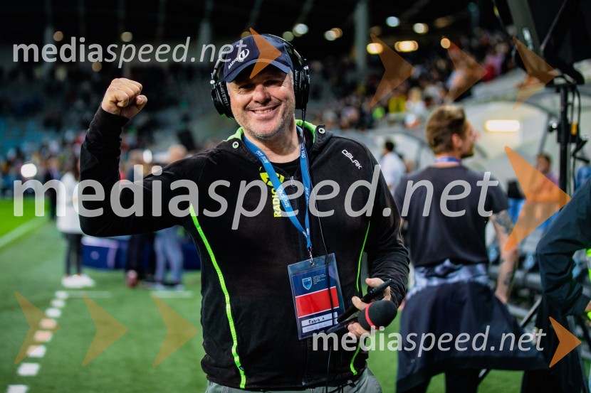 Dobrodelna tekma: Svetovne zvezde nogometa za žrtve poplav