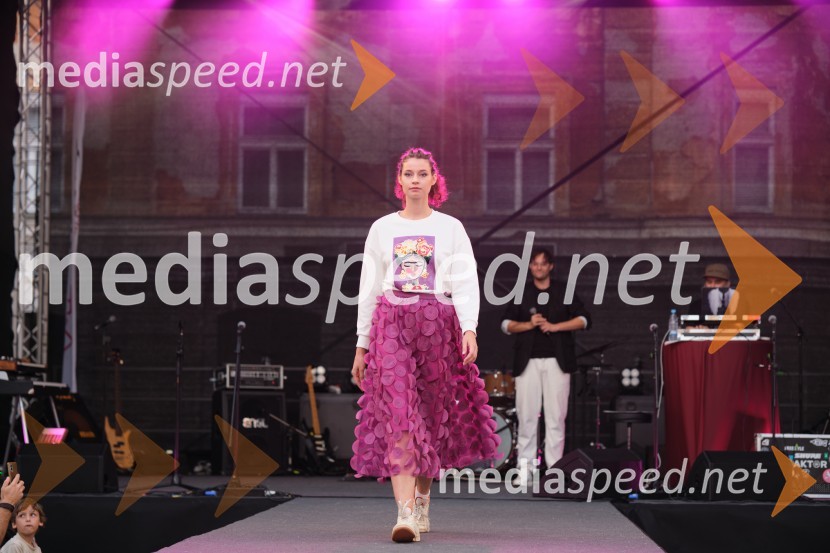 Dan kranjske klobase in piva 2023, petek