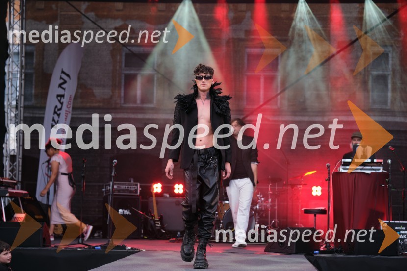 Dan kranjske klobase in piva 2023, petek