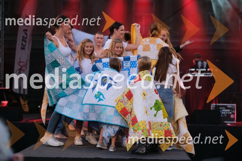 Dan kranjske klobase in piva 2023, petek