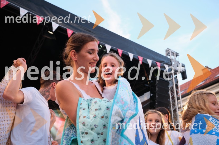 Dan kranjske klobase in piva 2023, petek