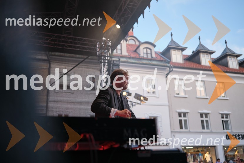 Dan kranjske klobase in piva 2023, petek