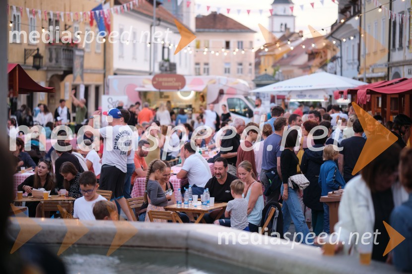 Dan kranjske klobase in piva 2023, petek