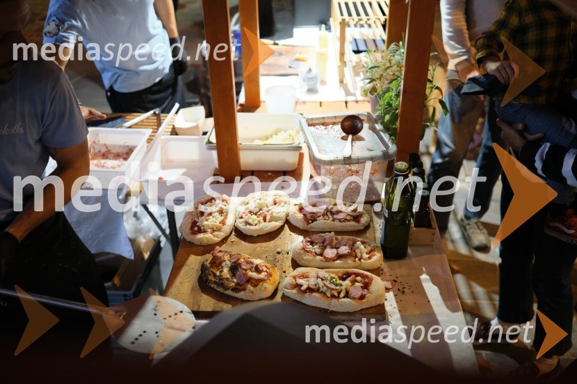 Dan kranjske klobase in piva 2023, petek