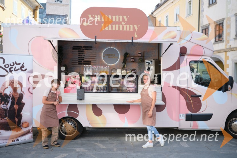 Dan kranjske klobase in piva 2023, petek