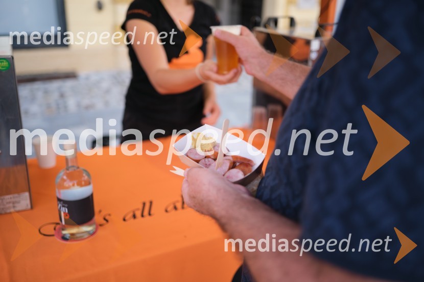 Dan kranjske klobase in piva 2023, petek