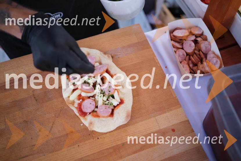 Dan kranjske klobase in piva 2023, petek