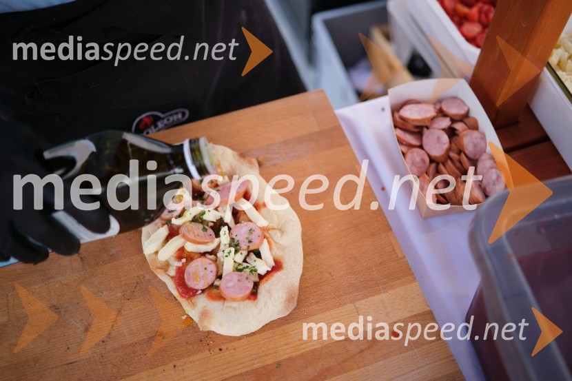 Dan kranjske klobase in piva 2023, petek