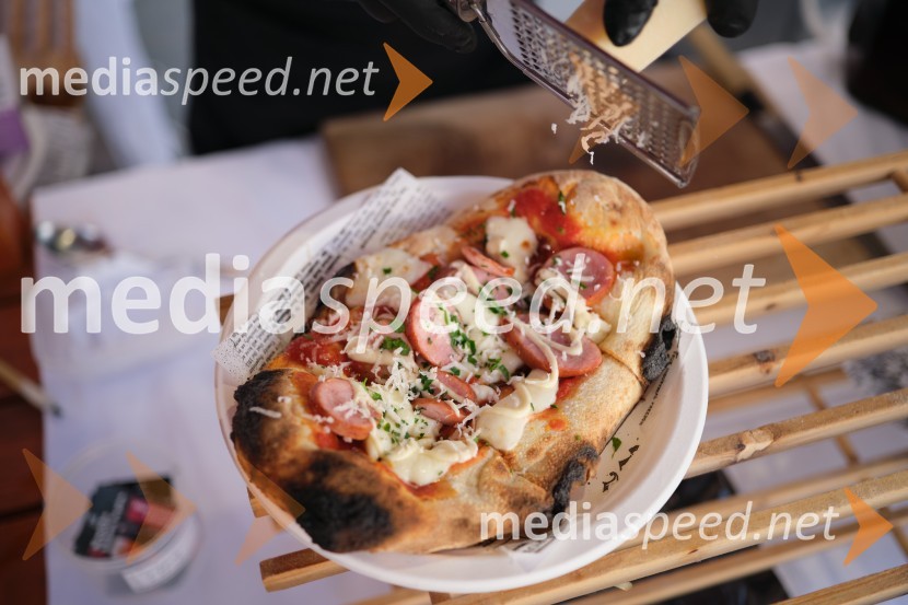 Dan kranjske klobase in piva 2023, petek