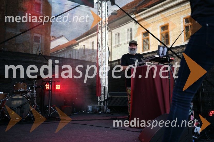 Dan kranjske klobase in piva 2023, petek