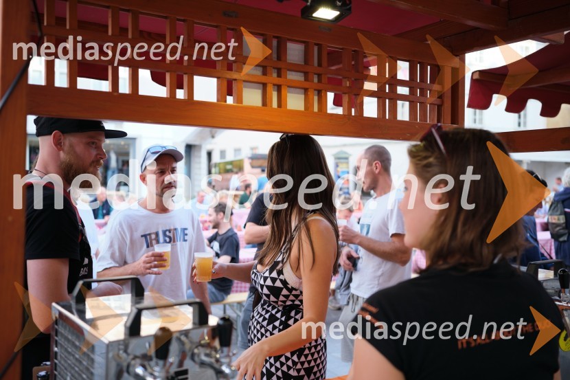 Dan kranjske klobase in piva 2023, petek