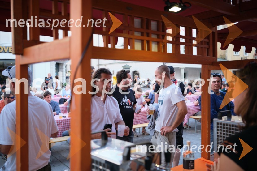 Dan kranjske klobase in piva 2023, petek