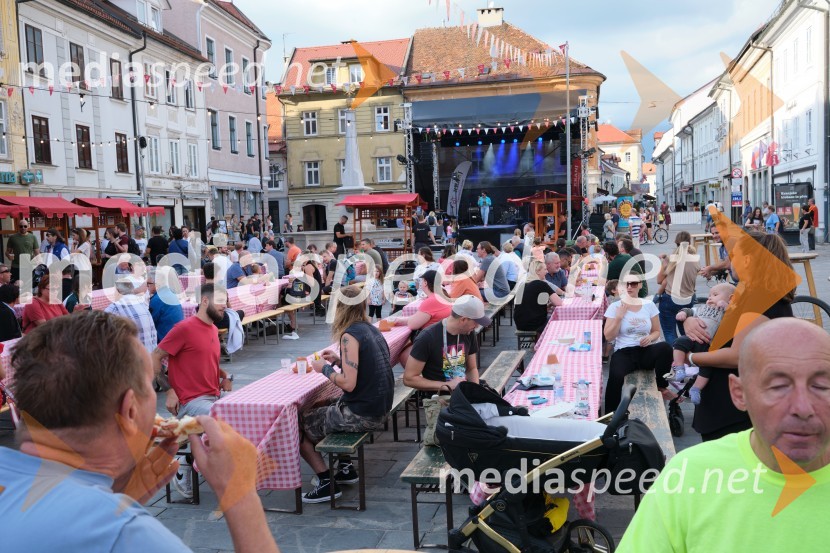 Dan kranjske klobase in piva 2023, petek