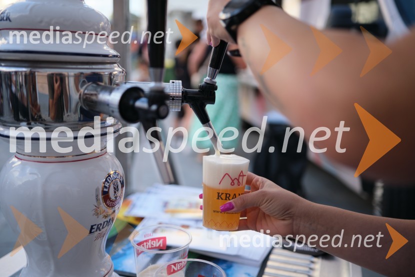 Dan kranjske klobase in piva 2023, petek